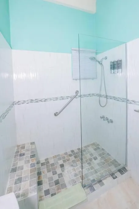J & B Studio Apartment St. John's Antigua und Barbuda