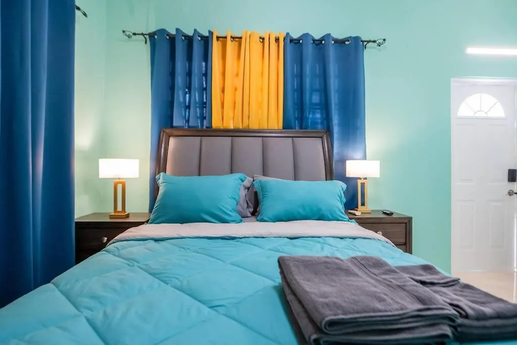 J & B Studio Apartment St. John's 0*,  Antigua und Barbuda